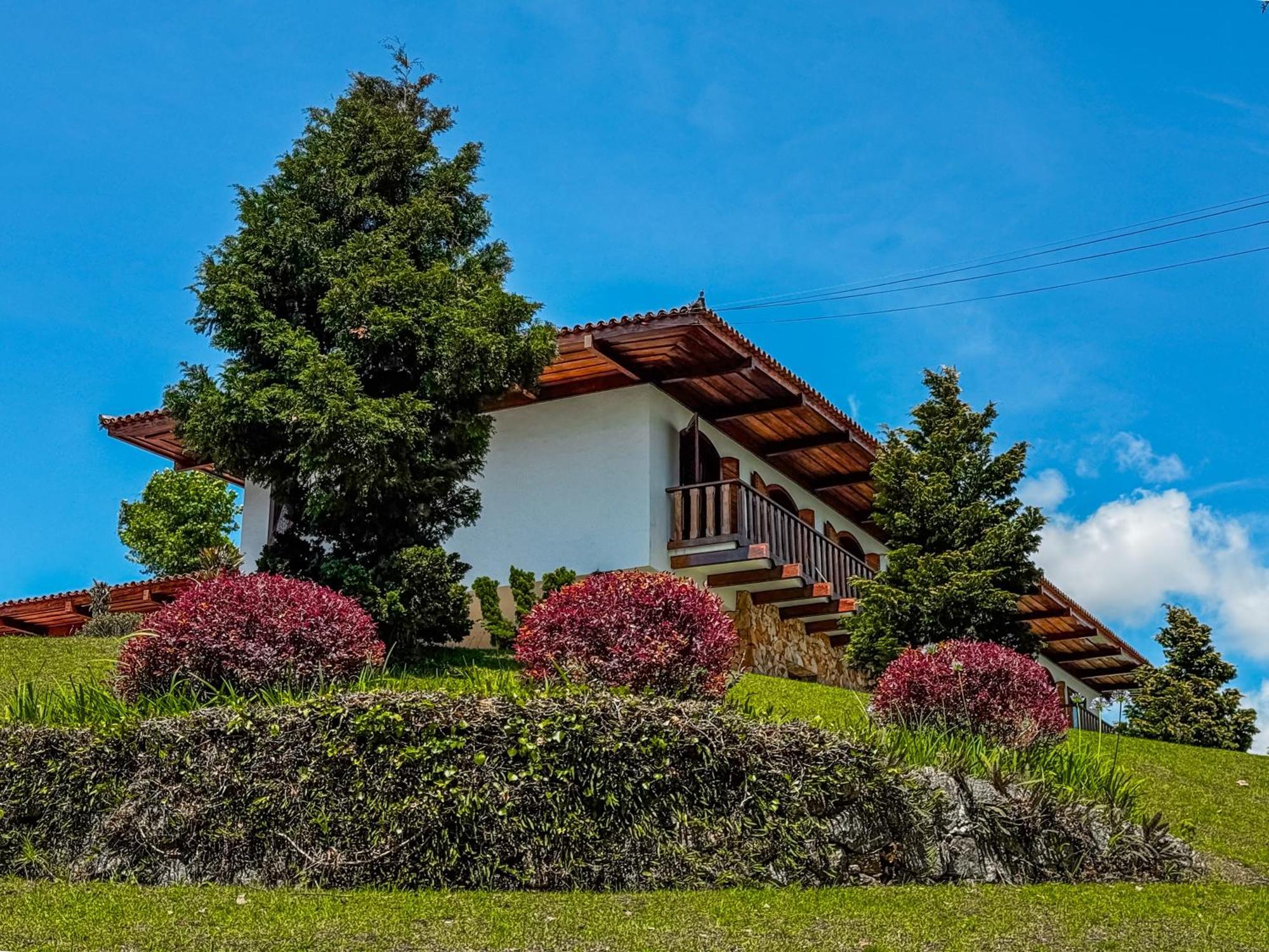 Mansao Nacional Inn Campos do Jordão Exterior foto